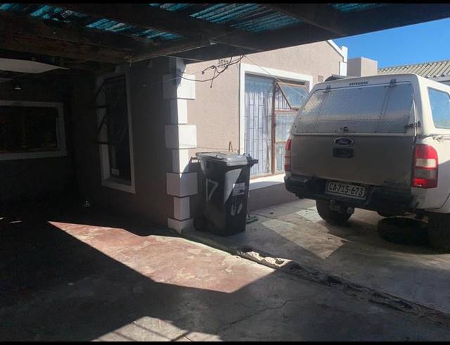 3 BEDROOM HOUSE FOR SALE IN WOODLANDS